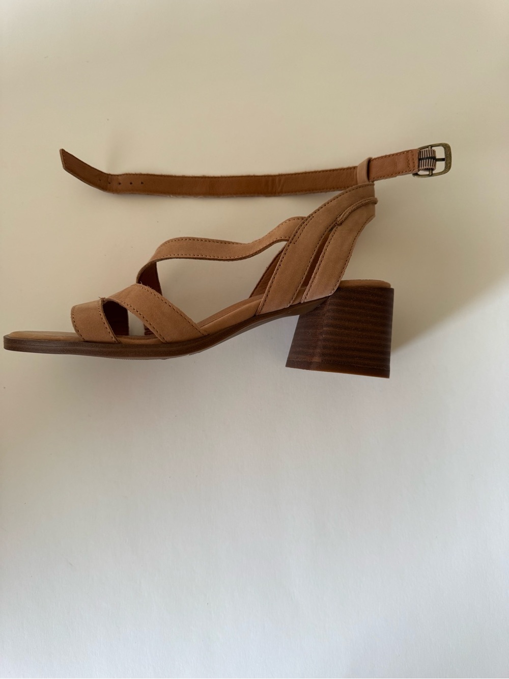 Lucky Brand Tan Suede Strappy Block Heel Sandals - Picture 5 of 10